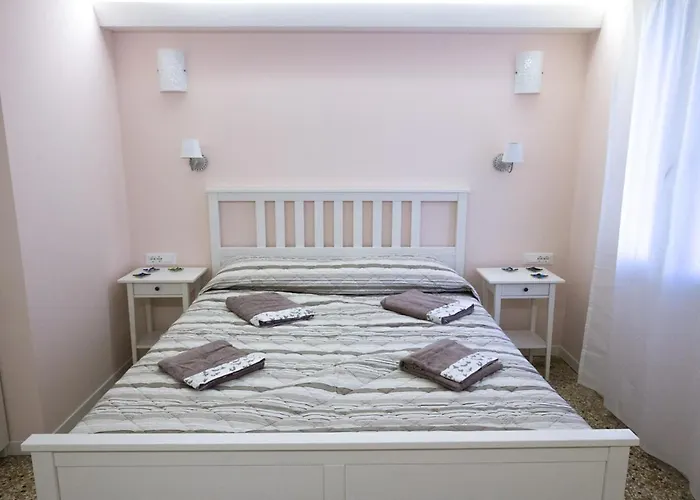 Venice Rialto Bridge Apartment